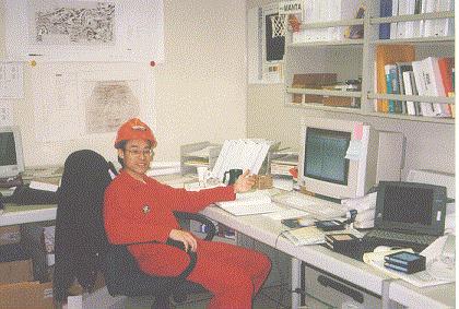 Senatorhung hard at work in front of his terminal